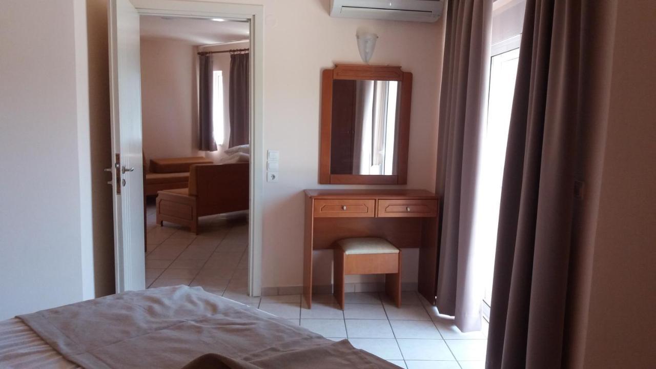 Hotel Mary Платаньяс Екстер'єр фото