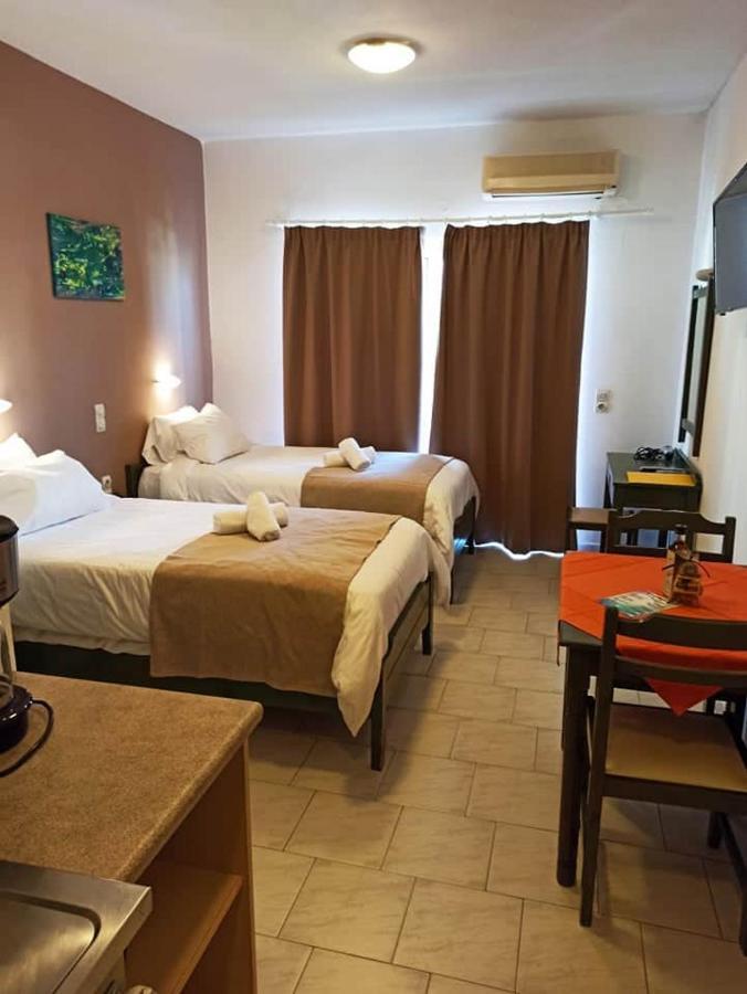 Hotel Mary Платаньяс Екстер'єр фото